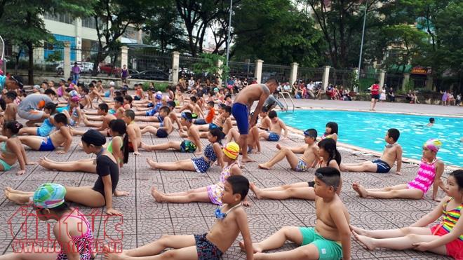 Hà Nội phổ cập bơi miễn phí cho học sinh phổ thông dịp hè ảnh 3